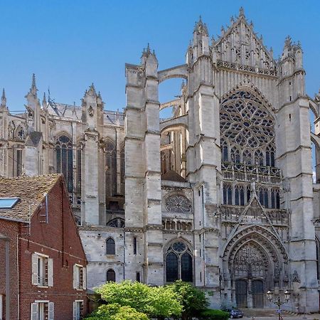 Un Petit Coin De Cathedrale Apartment Бове Екстериор снимка